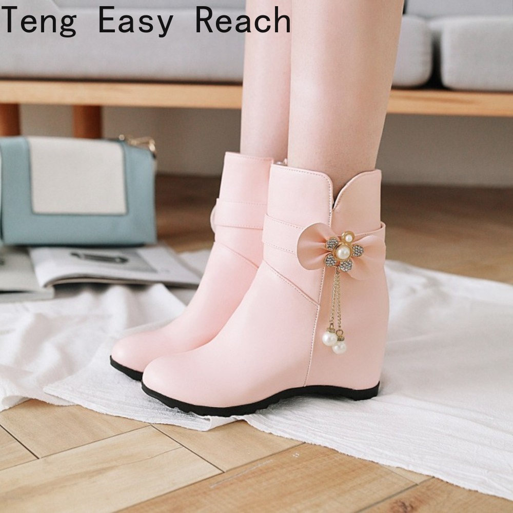 Ethnic Fashion Brands - أحذية نسائية أنيقة بكعب ويدجز للحفلات،