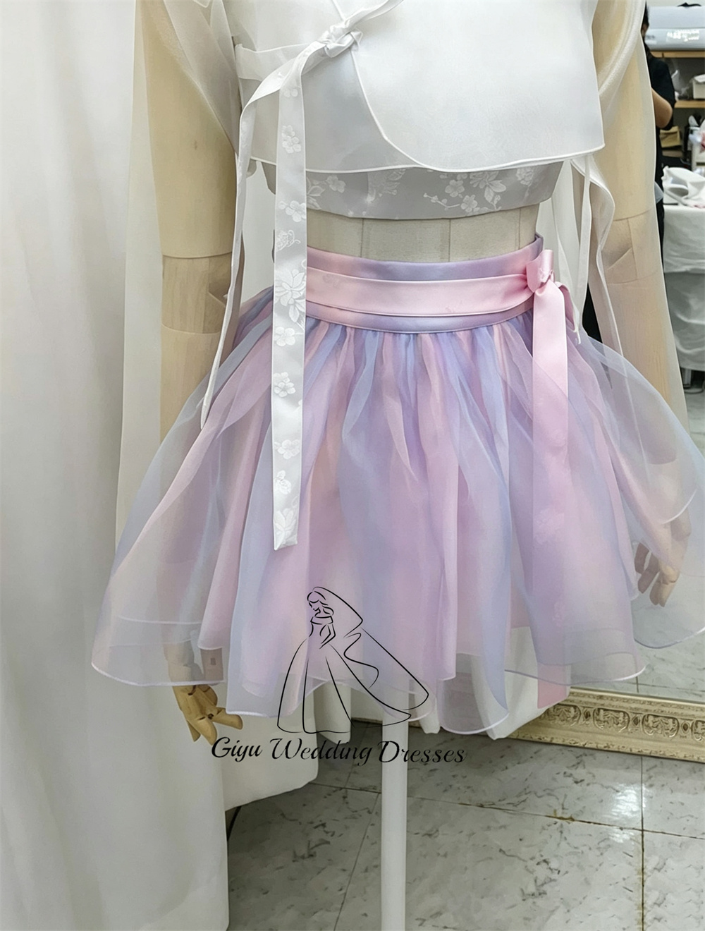 Hanbok Modern Set - زي هانبوك كوري عصري للنساء من