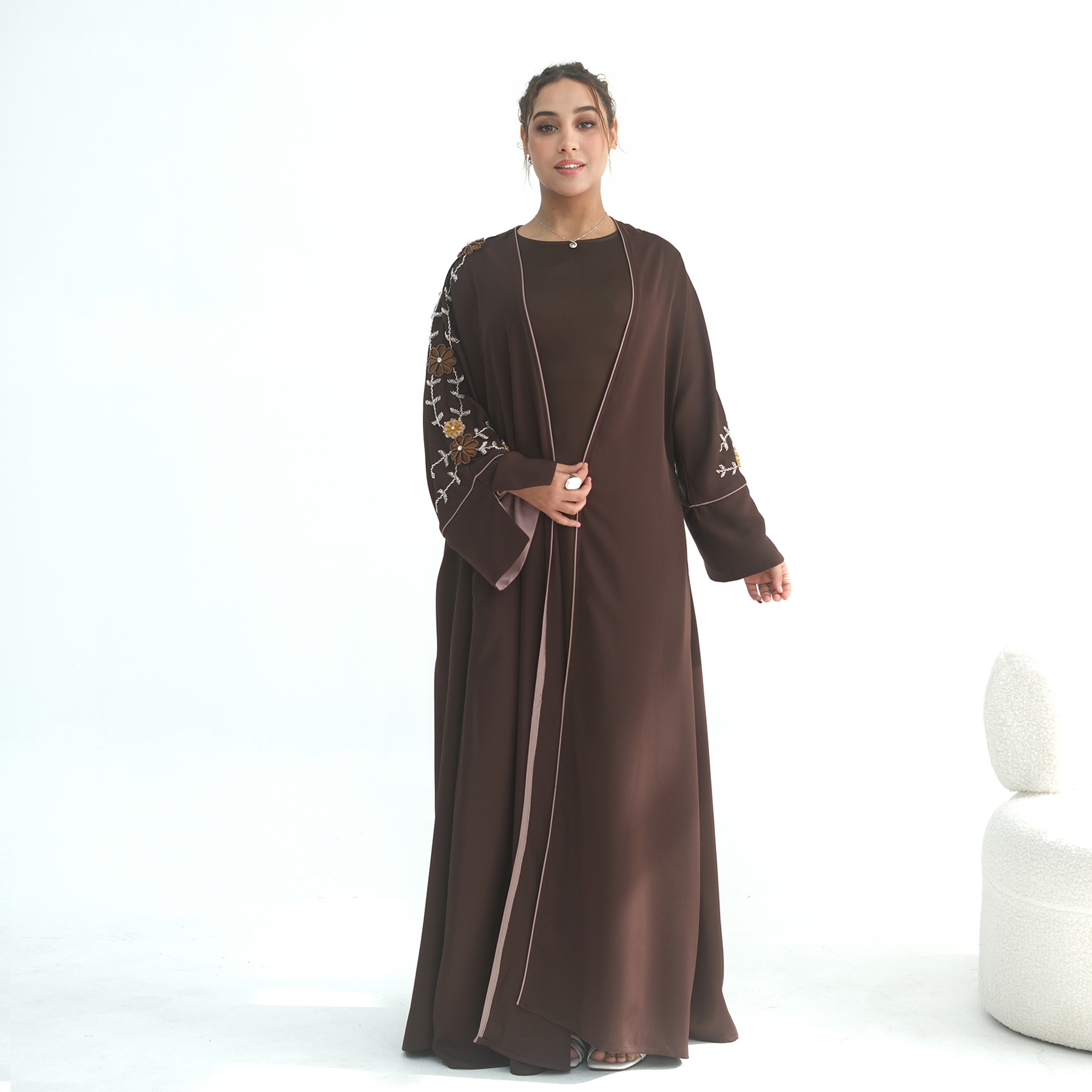 عباءة نسائية للعيد مطرزة بالخر - مراجعة Jalabiya Women Arabic وسعره