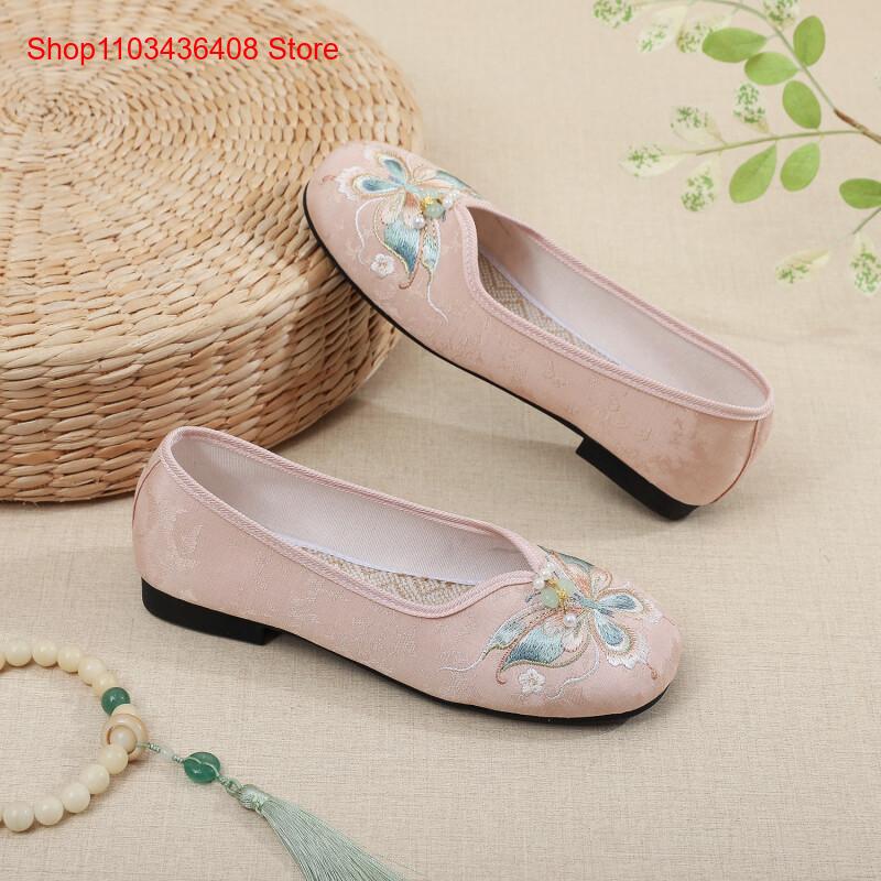أحذية جديدة خفيفة الوزن بكعب م - مراجعة Ethnic Style وسعره