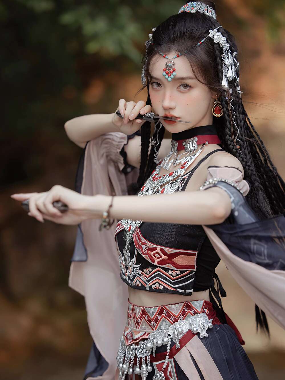 ملابس هانفو للفتيات من قبيلة م - مراجعة Ethnic Clothing & Online Fashion Store Khaadi Uk وسعره