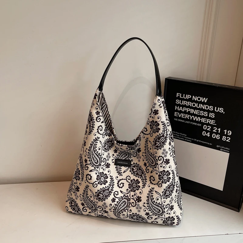 أنماط النايلون الفاخرة الخفيفة - مراجعة Ethnic Fashion Brands وسعره